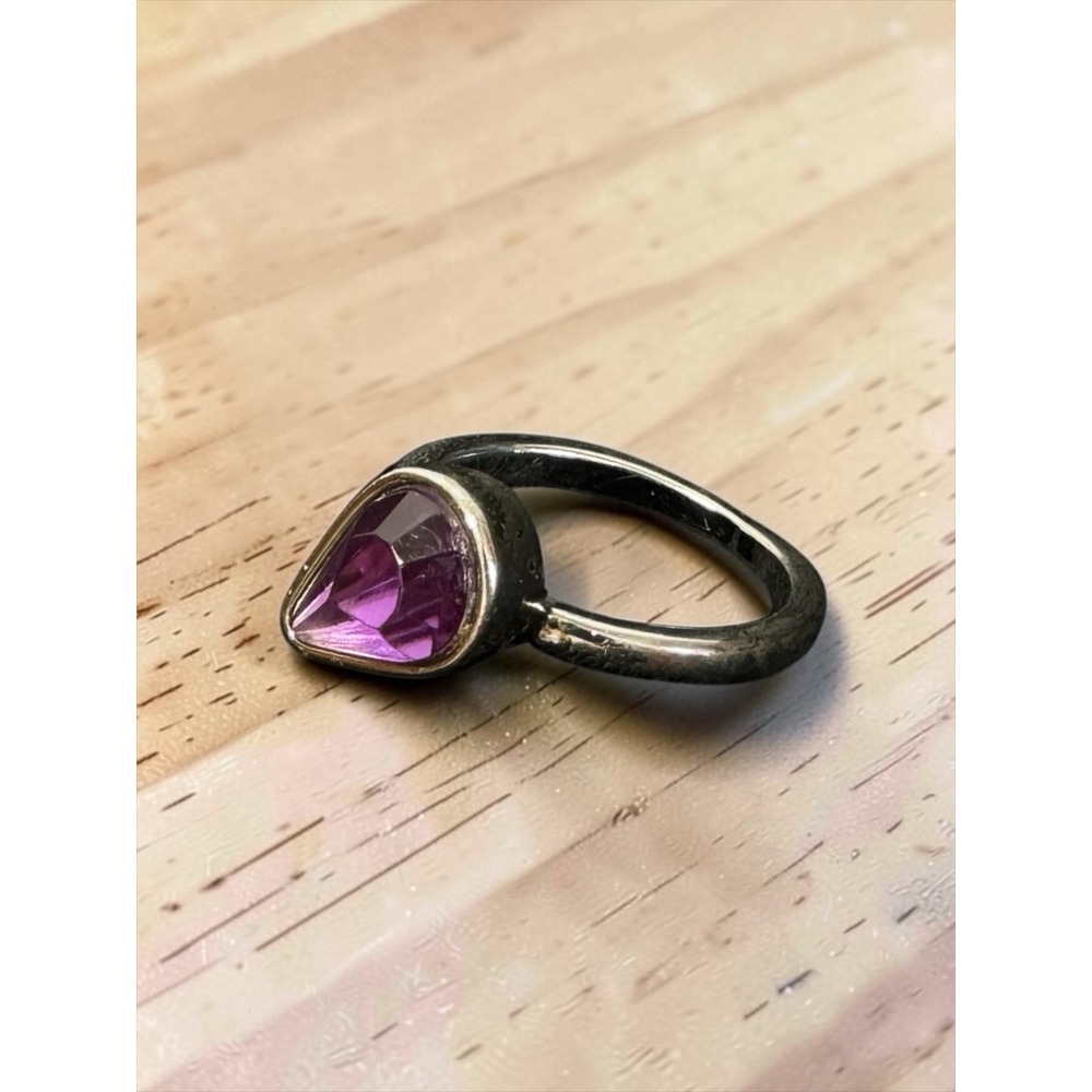Silver Tone Purple Pear Shaped Ring Size 9.5 Minimalist